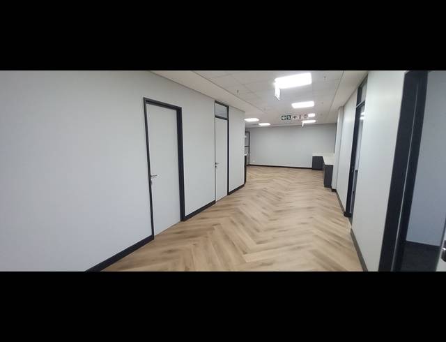 301M² OFFICE TO LET IN RIVONIA